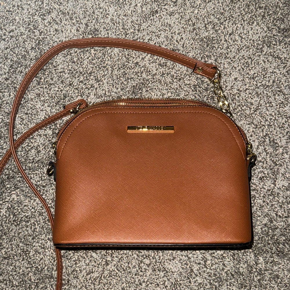 Steve Madden leather purse.
